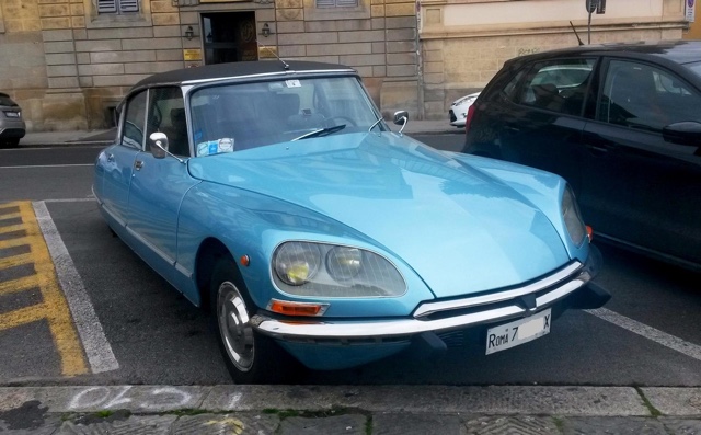 www.targhenere.net/images/004/copia_di_citroen_ds_74_tb90_ant_zpszizniyux.jpg