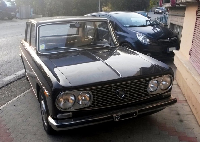 www.targhenere.net/images/004/copia_di_lancia_fulvia_71_ant_zpse20jniqi.jpg