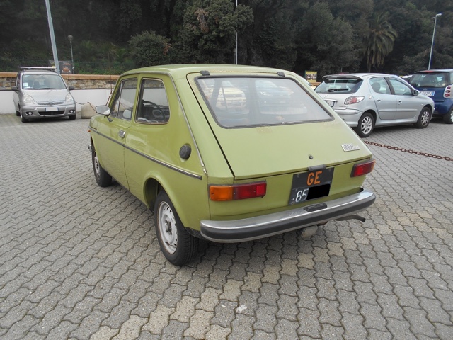 www.targhenere.net/images/004/fiat_127_dic16_retro_blowup_tn23600_zpszr9utqdp.jpg