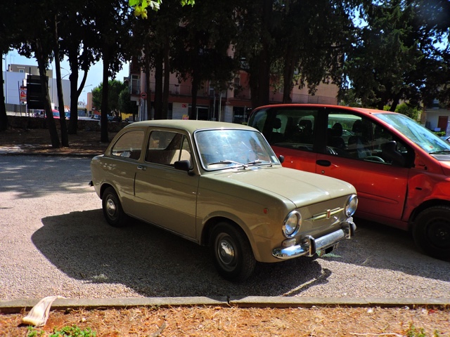www.targhenere.net/images/004/fiat_850_ago15_front_zps2w2bt7yj.jpg