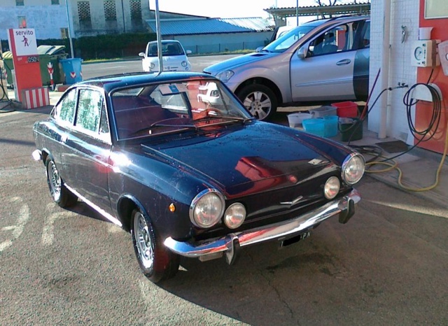 www.targhenere.net/images/004/fiat_850_sport_coup_1969_2_zpsf0zwlbvf.jpg