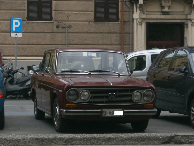 www.targhenere.net/images/004/lancia_fulvia_apr14_front_blowup_tn27281_zps1d0gfrkv.jpg