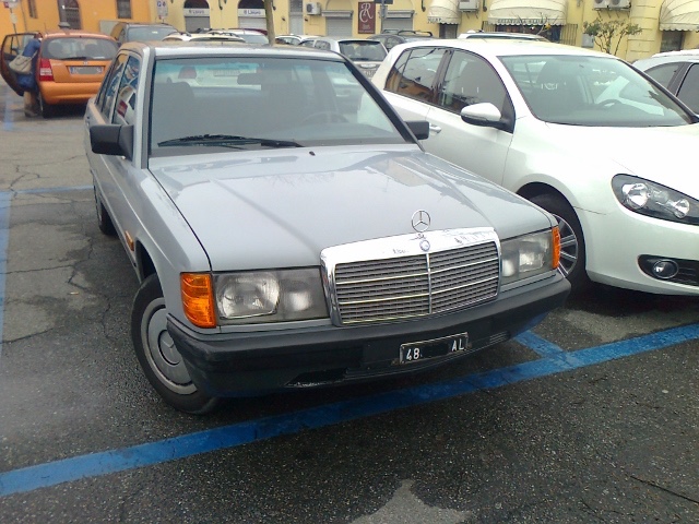www.targhenere.net/images/004/mercedes_190e_1983_640x480_1_alfa33_tn22854_zps1cc1jm4k.jpg