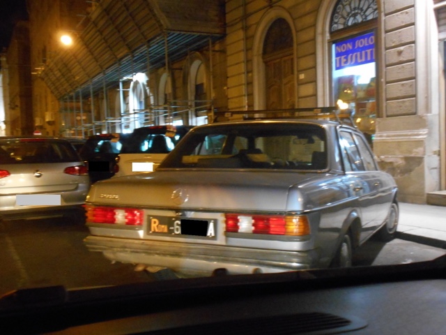 www.targhenere.net/images/004/mercedes_200_nov15_blowup_tn26425_zpsha1jh9v2.jpg