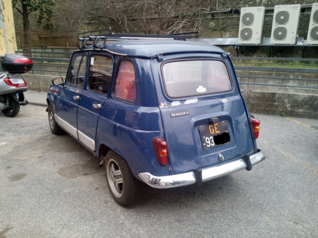 www.targhenere.net/images/004/renault4-1_doc01_tn23451_zpskpbz2xtp.jpg