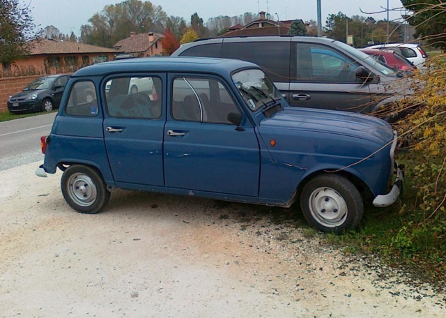 www.targhenere.net/images/004/renault_4_1984_2_zpslhzaqazi.jpg