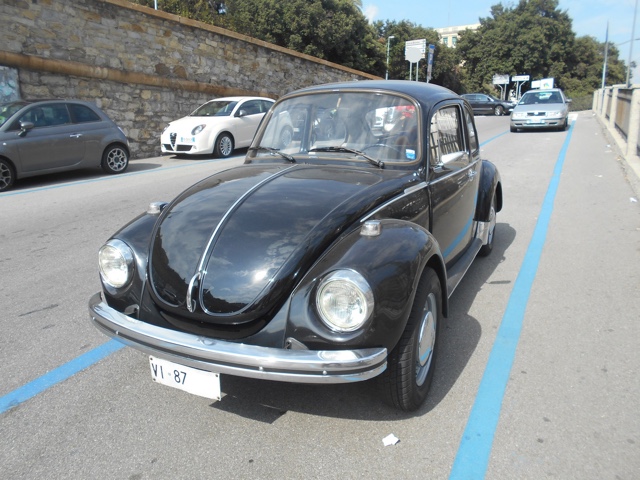 www.targhenere.net/images/004/vw_maggiolino_set_16_front_zpsc775h9im.jpg