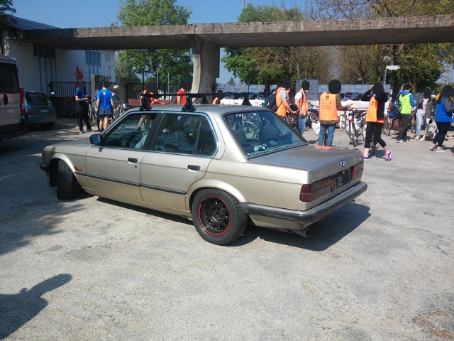 www.targhenere.net/images/005/bmw_316_-_ps_28_-_profilo_zpsroyjr6bo.jpg