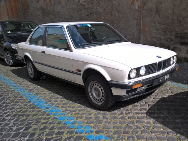 www.targhenere.net/images/005/bmw_320i_front_zpswmdplpyt.jpg
