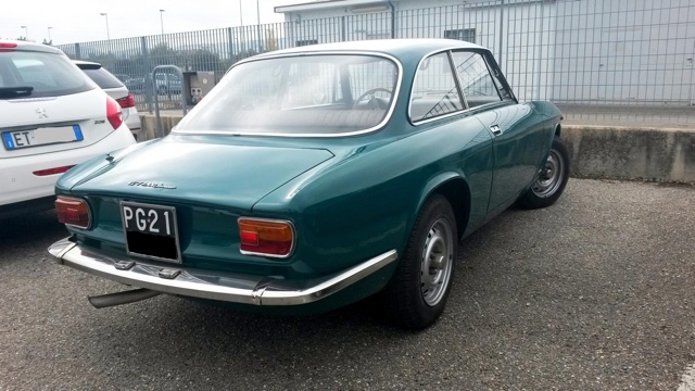 www.targhenere.net/images/005/copia_di_alfa_gt_junior_72_2_zpscvj074xf.jpg