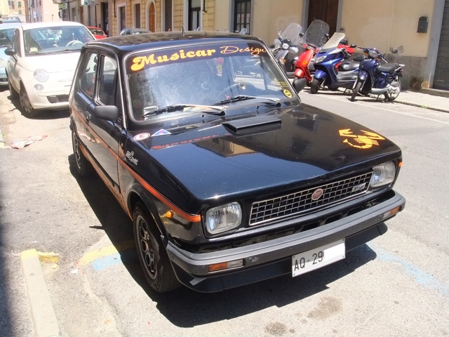 www.targhenere.net/images/005/fiat_127_giu15_front_zpsmm6y3rfc.jpg