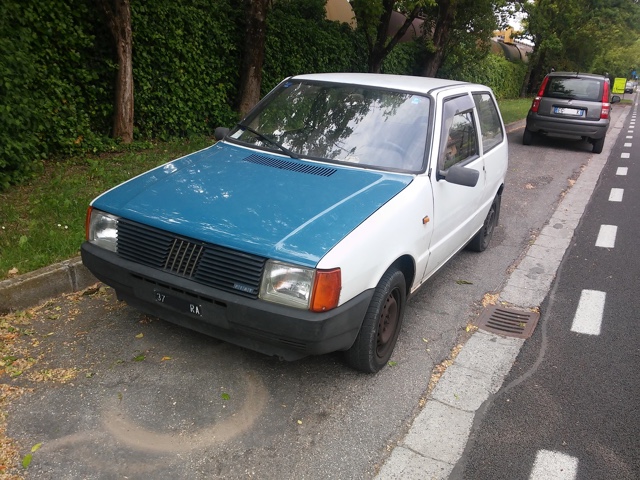 www.targhenere.net/images/005/fiat_uno_-_ra_37_fronte_oinotna_tn7920_zpsrqclz0i5.jpg