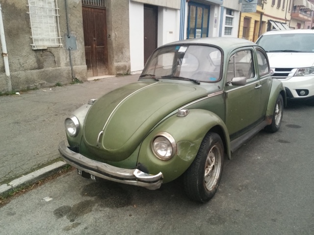 www.targhenere.net/images/005/vw_maggiolino_-_ra_21_-_fronte_zpsirj4ixko.jpg