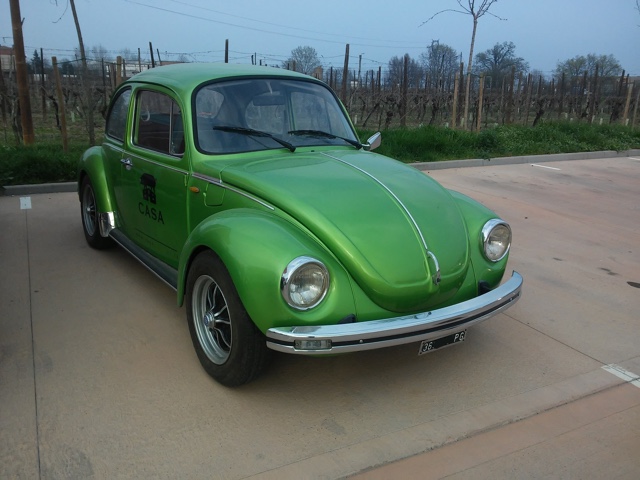 www.targhenere.net/images/005/vw_maggiolino_fronte_oinotna_tn2349_zpsh8n9ulr5.jpg