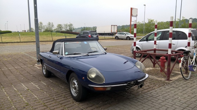 www.targhenere.net/images/006/alfa_spider_1300_anno_nc_1982_03_zpsamcnuunw.jpg