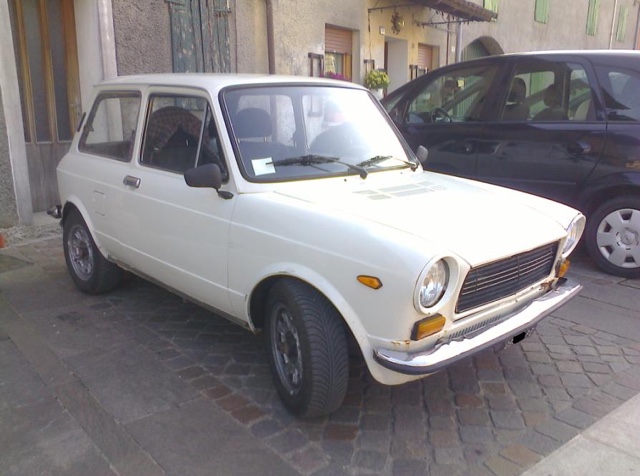 www.targhenere.net/images/006/autobianchi_a112_1973_2_zpsyzzdm6ck.jpg