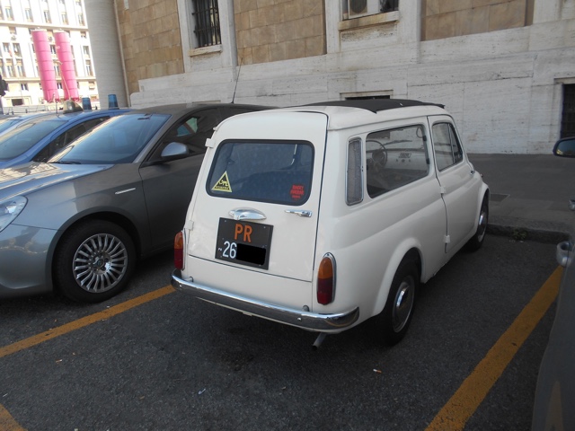 www.targhenere.net/images/006/autobianchi_giardiniera_500_lug17_retro_blowup_tn39502_zpszkgikrun.jpg