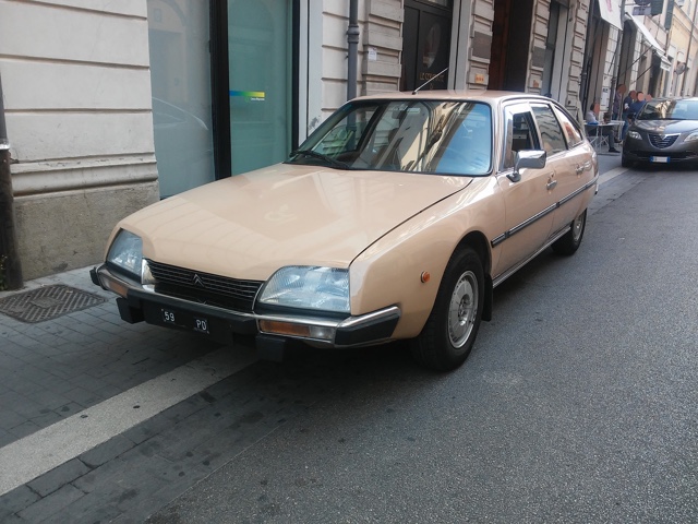www.targhenere.net/images/006/citroen_cx_-_pd_59_fronte_oinotna_tn39439_zpspi0bfkeg.jpg