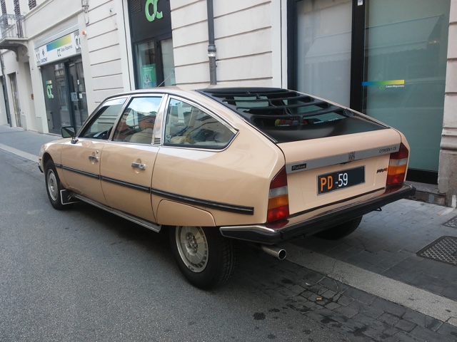 www.targhenere.net/images/006/citroen_cx_-_pd_59_retro_oinotna_tn39439_zpsotqo33no.jpg