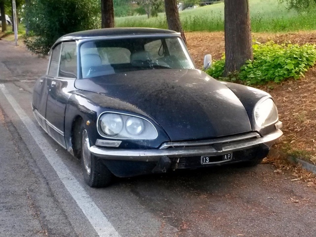 www.targhenere.net/images/006/copia_di_citroen_ds_73_ant_zpsshb0kboh.jpg