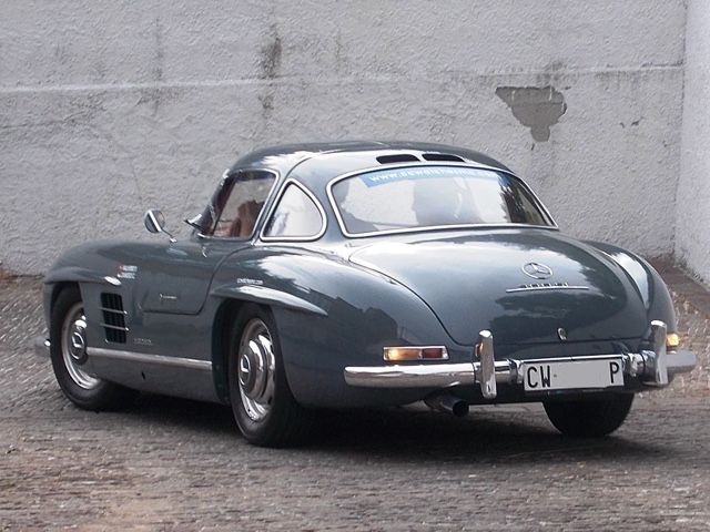 www.targhenere.net/images/006/mercedes300sl-2006_siralec_tn40173_zpswwycsiry.jpg