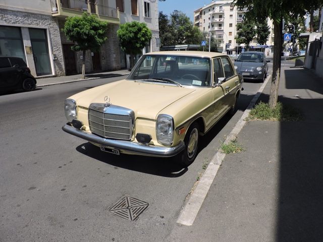 www.targhenere.net/images/006/mercedes_220d_lug17_front_zps8x6ttfaw.jpg