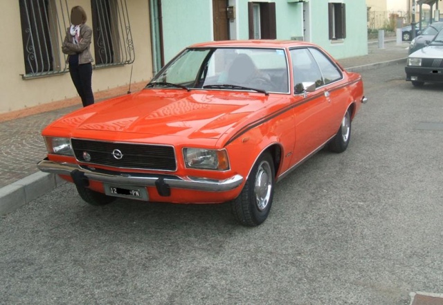 www.targhenere.net/images/006/opel_rekord_1900_sprint_2_zpsoaavl71i.jpg
