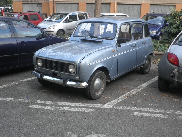 www.targhenere.net/images/006/renault_4_tl_1976_640x480_zpskkrndulg.jpg