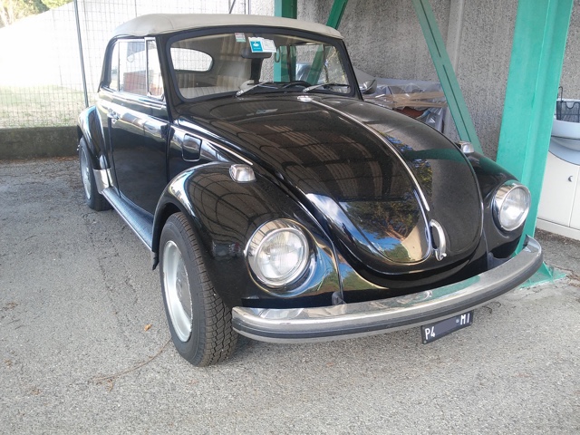 www.targhenere.net/images/006/volkswagwn_maggiolino_-_mi_p4_fronte_zpso426vjxk.jpg