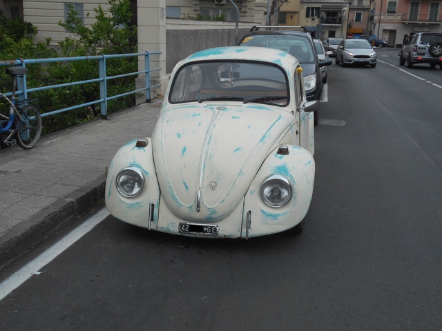 www.targhenere.net/images/006/vw_maggiolino_giu17_front_zpsrufq4swz.jpg