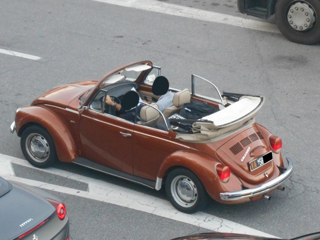 www.targhenere.net/images/006/vw_maggiolone_cabrio_giu17_retro_blowup_tn1120_zpsaqzvvsny.jpg