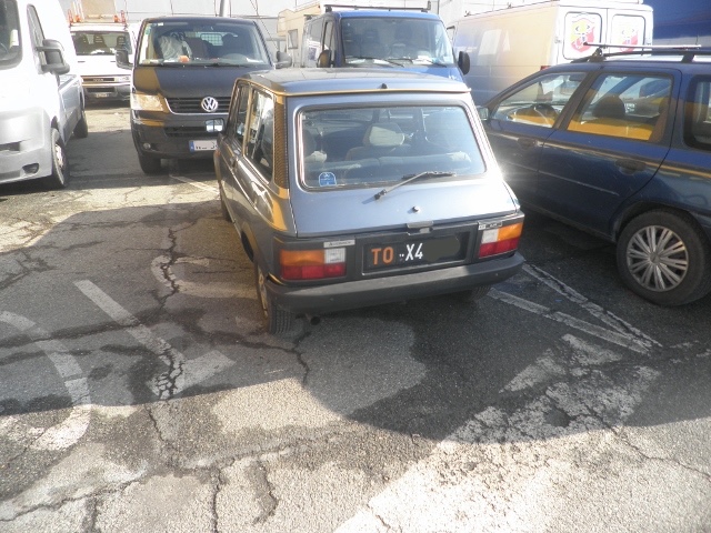 www.targhenere.net/images/007/autobianchi_a_112_elite_1982_alfa33_tn30236_zpswbpf1bz6.jpg