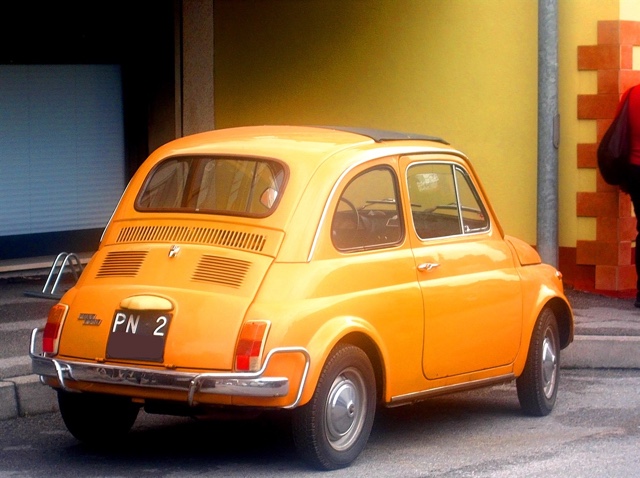 www.targhenere.net/images/007/fiat500l-1970giallopositanopn1429x1068_siralec_tn28534_zpsrrjhnyko.jpg