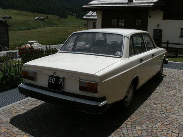 www.targhenere.net/images/007/volvo144deluxedanipso_zpsxugolrz1.jpg