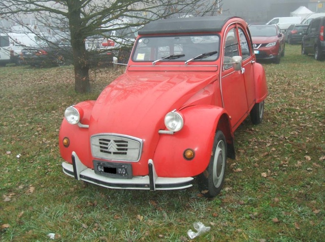 www.targhenere.net/images/008/citroen_2cv_6_special_1985_2_zps1ezdddsp.jpg