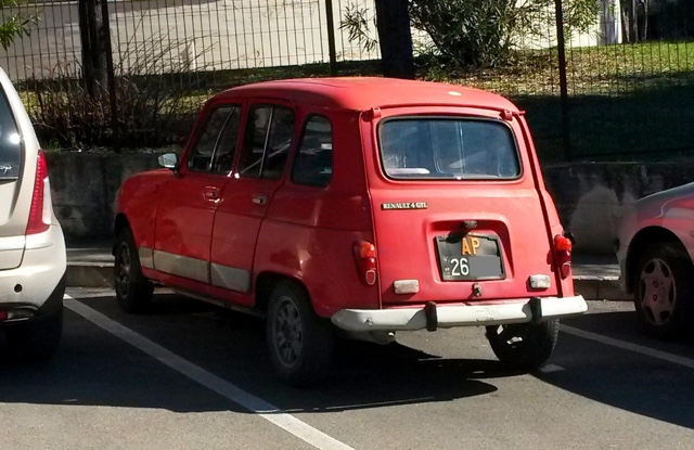 www.targhenere.net/images/008/copia_di_renault_r4_82_ap_tn13522_zpse5lznaqm.jpg