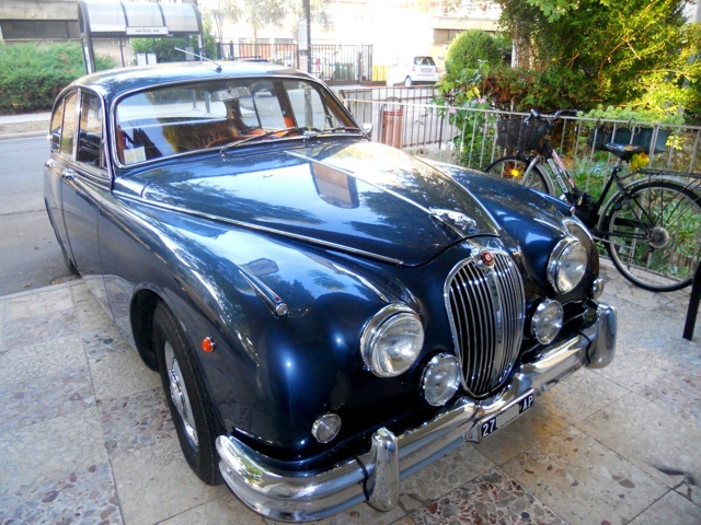www.targhenere.net/images/115/jaguar_mk2_tn83_2_zpsd71f6a0f.jpg