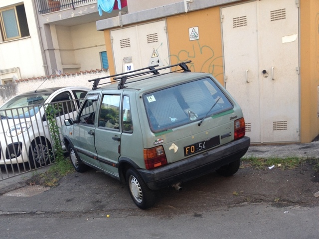 www.targhenere.net/images/125/fiat_uno_mia_tn19165_zpsca690906.jpg