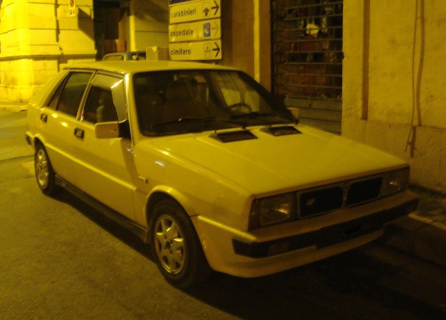 www.targhenere.net/images/194/lancia_delta_1300_anno_1983_rg166873_3_zpse22d518b.jpg