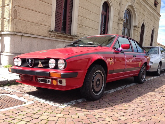 www.targhenere.net/images/media/alfa_gto_20_fronte_zps1aa96992.jpg