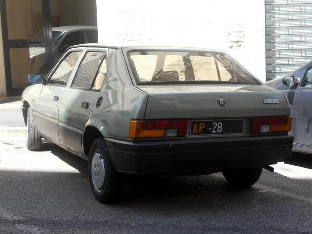 www.targhenere.net/images/media/alfa_romeo_33_1984_post_tn11067_zps211dbfdf.jpg