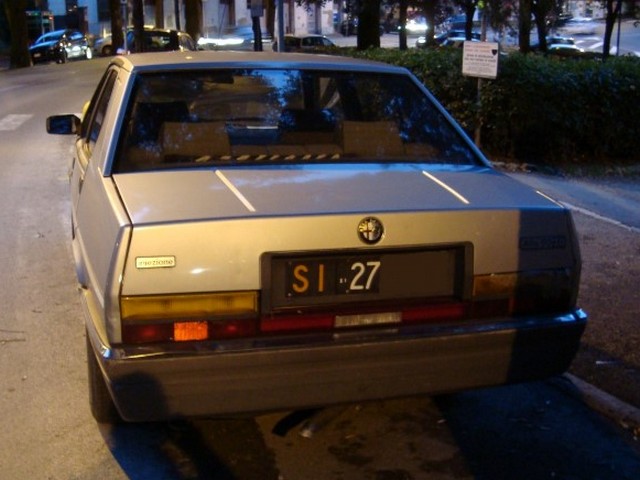 www.targhenere.net/images/media/alfa_romeo_alfa_90_20_iniezione_anno_1985_2_zps2c6b59f3.jpg