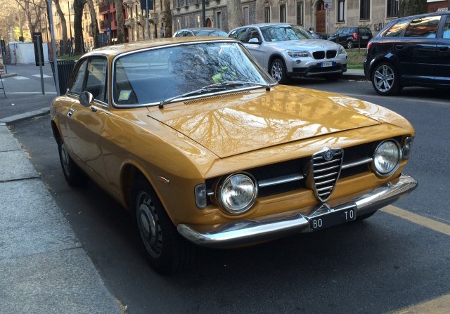 www.targhenere.net/images/media/alfa_romeo_gt_1300_junior_anno_1968_to_b07055_1_zpsf833fc37.jpeg