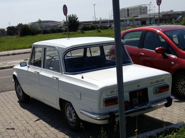 www.targhenere.net/images/media/alfaromeo_giulia_08_zpsa5fff0ac.jpg