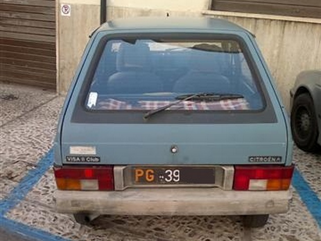 www.targhenere.net/images/media/citroen_visa_ii_club_anno_1981_zpsddcd8908.jpg