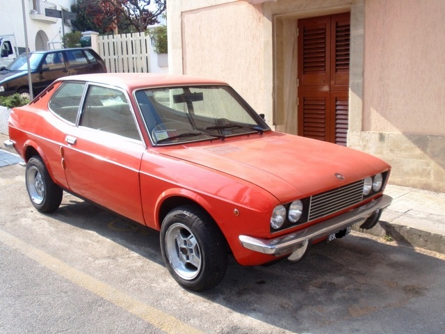 www.targhenere.net/images/media/fiat_128_sport_anno_1972_2_zps95012953.jpg