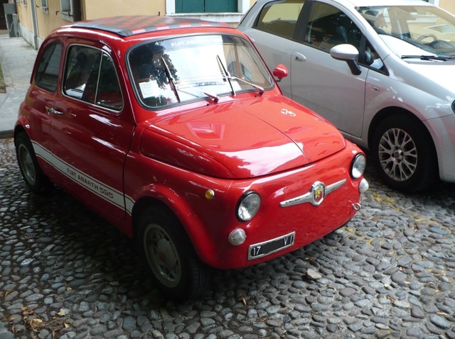 www.targhenere.net/images/media/fiat_500_abarth_2_tn23265_zpsfaa60f81.jpg