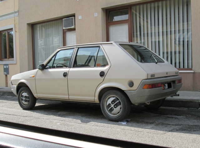 www.targhenere.net/images/media/fiat_ritmo_60_cl_1980_2_zpsa2ddad76.jpg