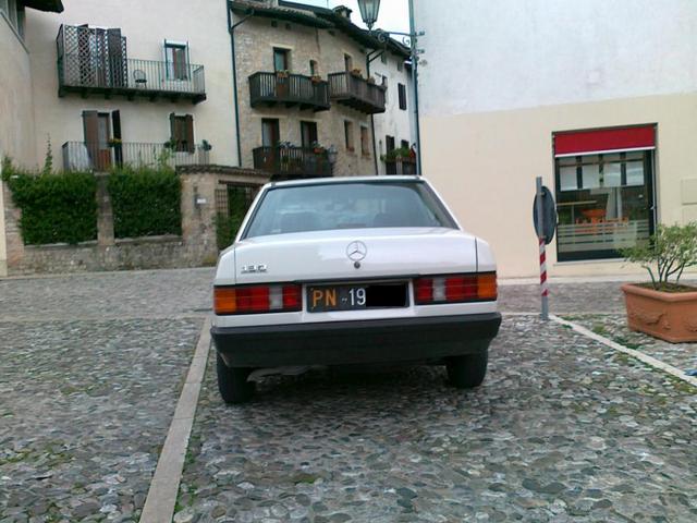 www.targhenere.net/images/media/mercedes_benz_190_20_1983_zps59146c72.jpg