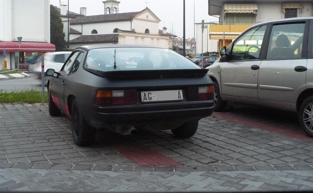 www.targhenere.net/images/media/porsche_924_1_zps970c79da.jpg